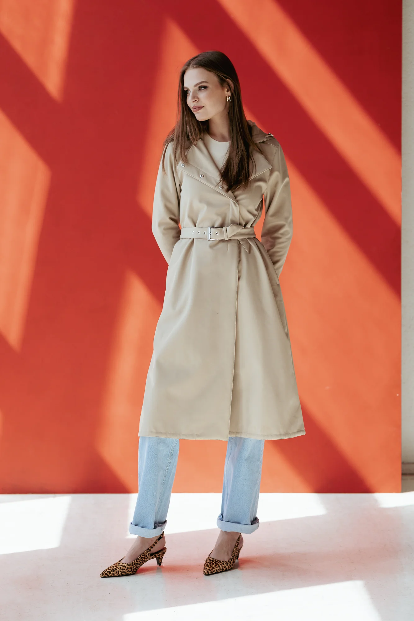 Double Breasted Coat with Trapeze Cut in Beige | Classic Trench - Image 6